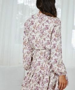 Dream House DRESSES Jhia Dress - White Floral