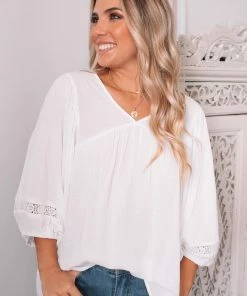 Spicy Sugar CLOTHING Janis Top - White