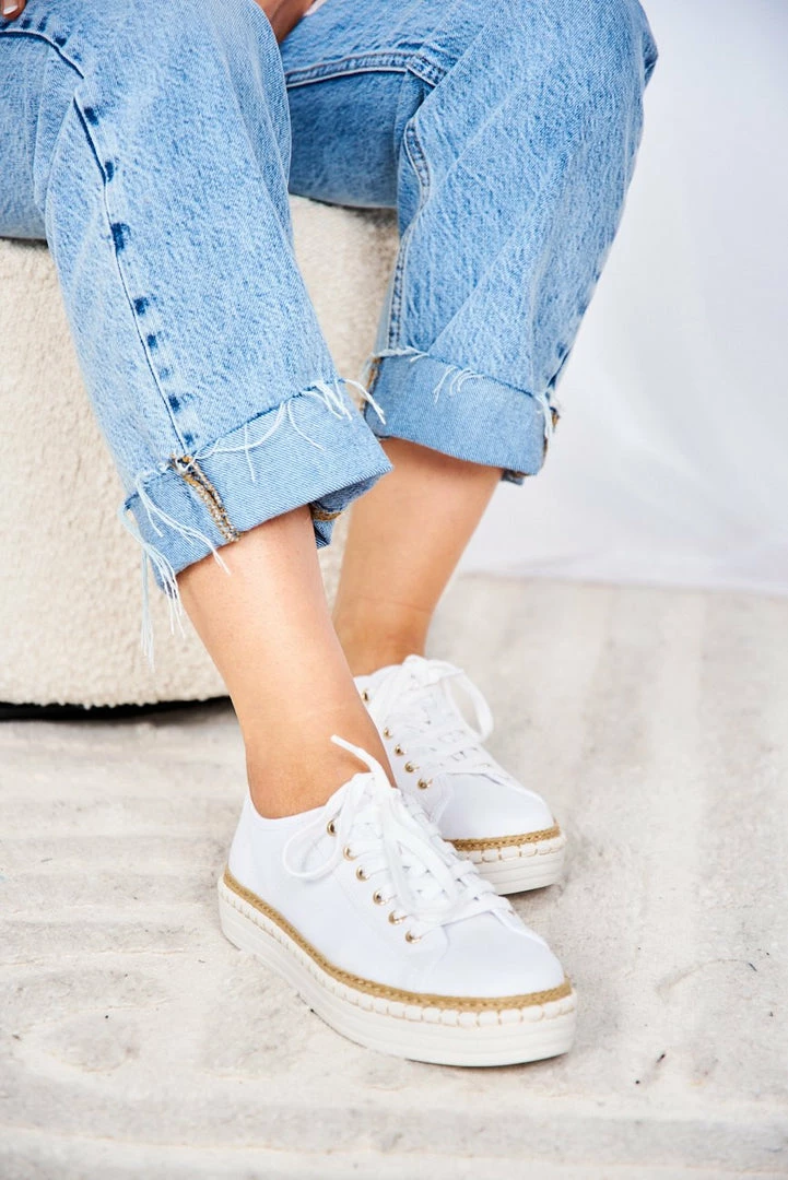 Verali Queenbee Sneakers - White 5 Verali Queenbee Sneakers - White