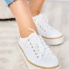 Verali Queenbee Sneakers - White