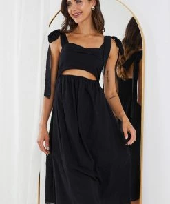 Reverse DRESSES Annika Dress - Black