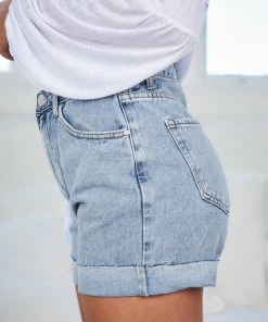 Country Denim CLOTHING Elfreda Shorts - Light Denim