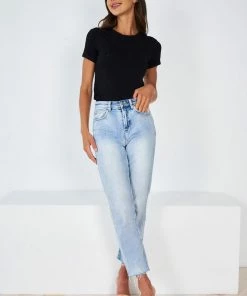 Sunny Girl Tops Primed Top - Black