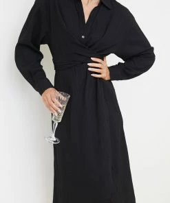 Desire DRESSES Daniyah Dress - Black