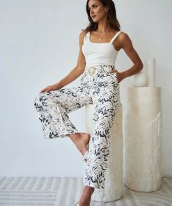 Sunny Girl CLOTHING Jorie Top - White