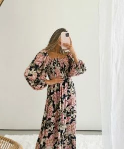 White Closet Karlie Dress - Black Floral DRESSES 13 White Closet Karlie Dress - Black Floral DRESSES