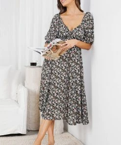 WeLove Fashion Kesara Dress - Black Print