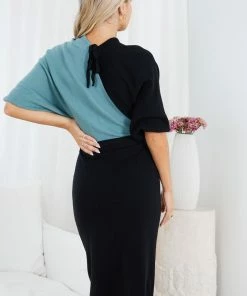 Style Box DRESSES Leanora Dress - Black Multi