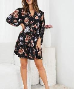 Miracle Fashion DRESSES Magdaleine Dress - Black Floral