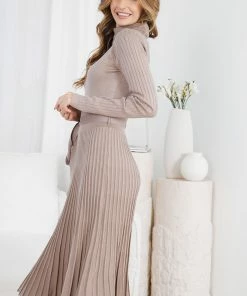 Sunny Girl DRESSES Manhattener Dress - Beige