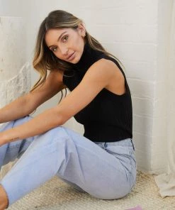 Spicy Sugar Peregrine Knit Top - Black Tops