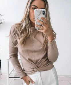 Dream House CLOTHING Britta Top - Taupe 9 Dream House CLOTHING Britta Top - Taupe