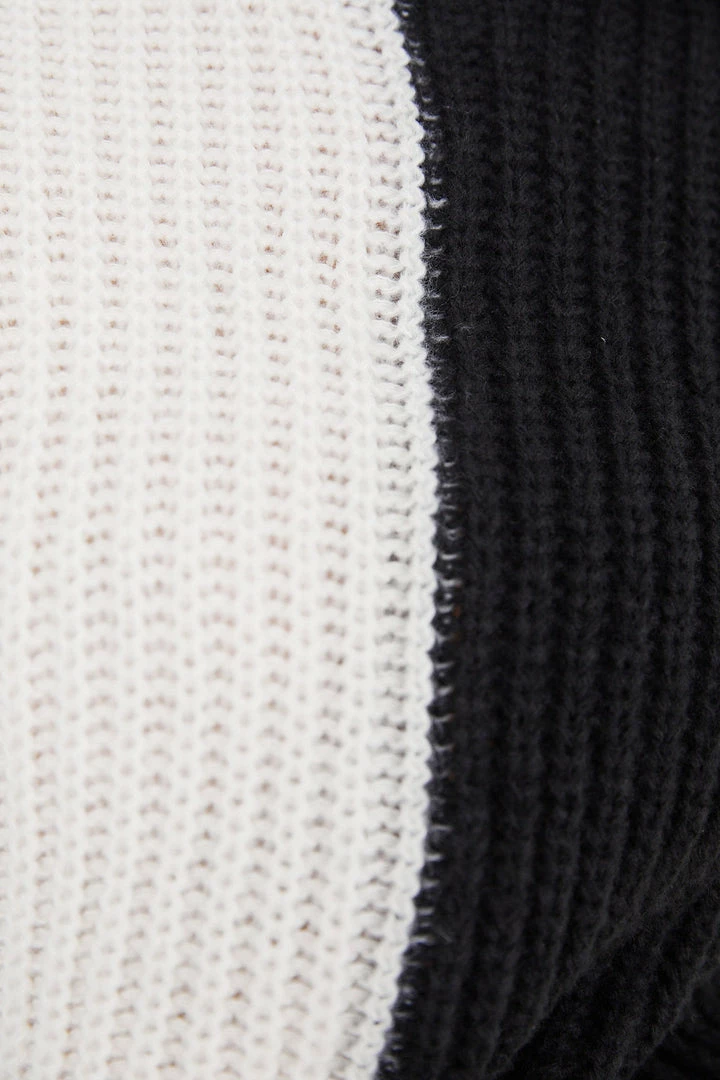 Pink Diamond Ronnieta Knit - Multi 9 Pink Diamond Ronnieta Knit - Multi