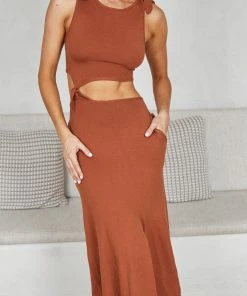 Desire Sabeeha Dress - Rust DRESSES