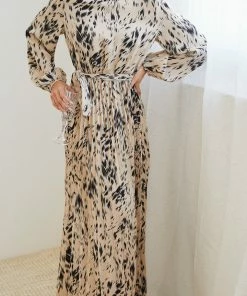 Dream House Vacation Dresses Tesia Dress - Beige Print