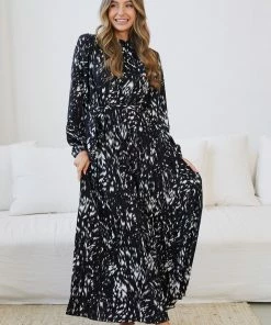 Dream House Tesia Dress - Black Print