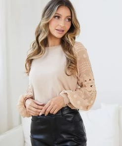 Style Box Tia Top - Beige
