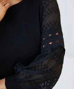 Style Box Tia Top - Black 15 Style Box Tia Top - Black