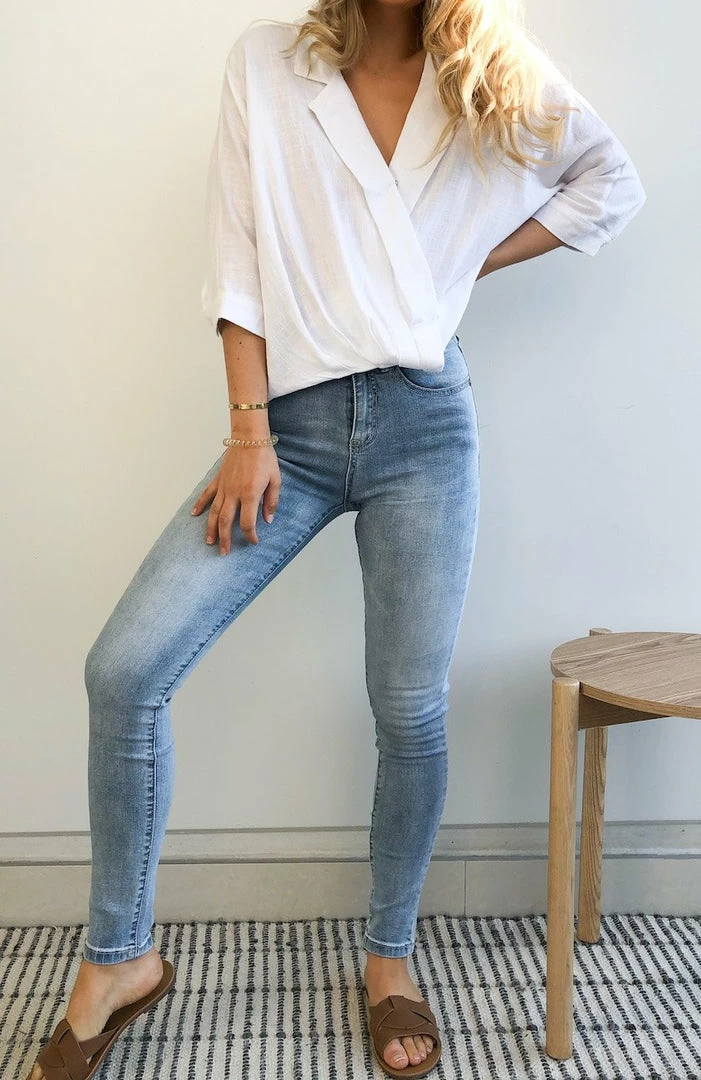 Wakee Jeans Wake Jeans - Light Denim 3 Wakee Jeans Wake Jeans - Light Denim