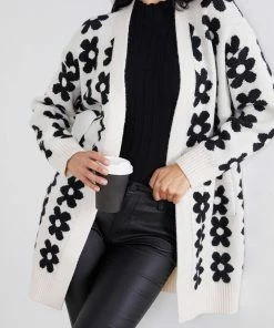 Miracle Fashion Yssabelline Cardigan - Black Floral