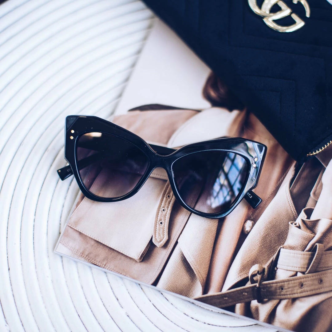 El Roy Eyewear Hepburn | Black Summer Edit 3 El Roy Eyewear Hepburn | Black Summer Edit