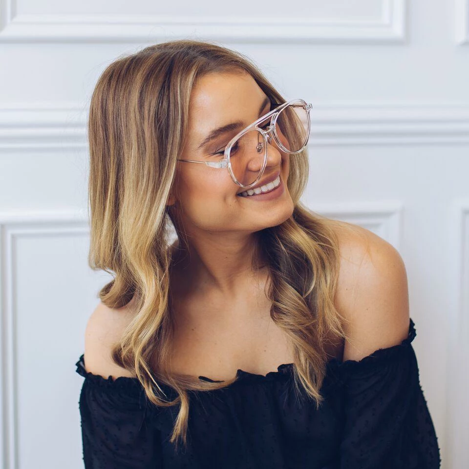 El Roy Eyewear Prague | Clear Summer Edit 7 El Roy Eyewear Prague | Clear Summer Edit