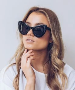 El Roy Eyewear Berlin | Black Summer Edit 8 El Roy Eyewear Berlin | Black Summer Edit