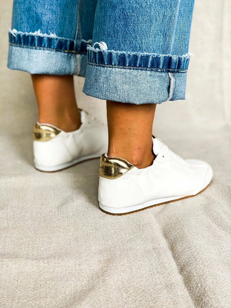 Cherrichella Asana Sneakers White/Gold 6 Cherrichella Asana Sneakers White/Gold