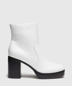 Cherrichella Prince Boot White Footwear