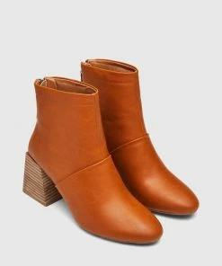 Cherrichella Footwear Cali Boot Tan 6 Cherrichella Footwear Cali Boot Tan
