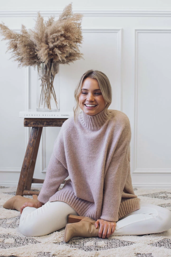 HQ Fashion Jumpers & Sweaters Tay Jumper - Blush 3 HQ Fashion Jumpers & Sweaters Tay Jumper - Blush