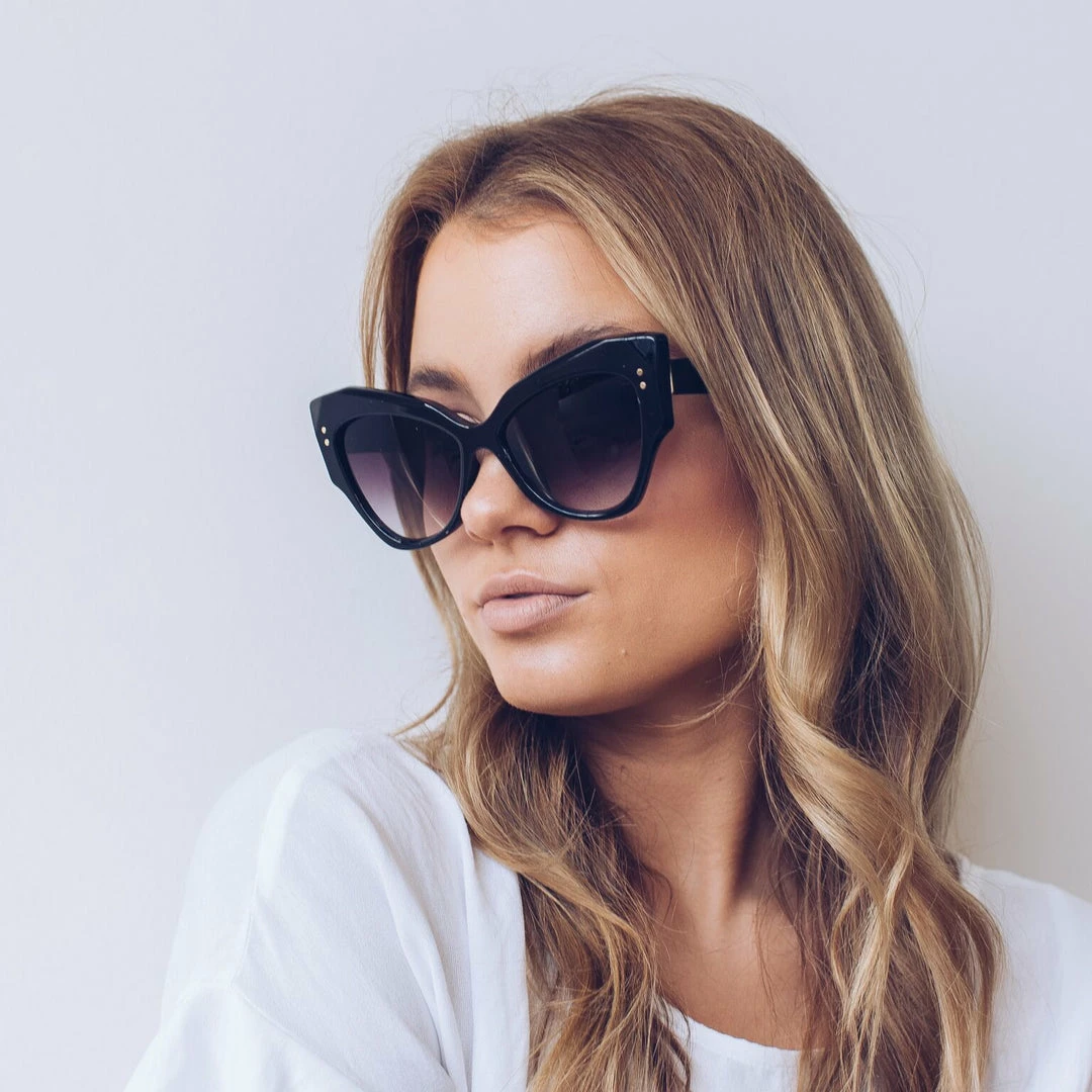 El Roy Eyewear Hepburn | Black Summer Edit 4 El Roy Eyewear Hepburn | Black Summer Edit