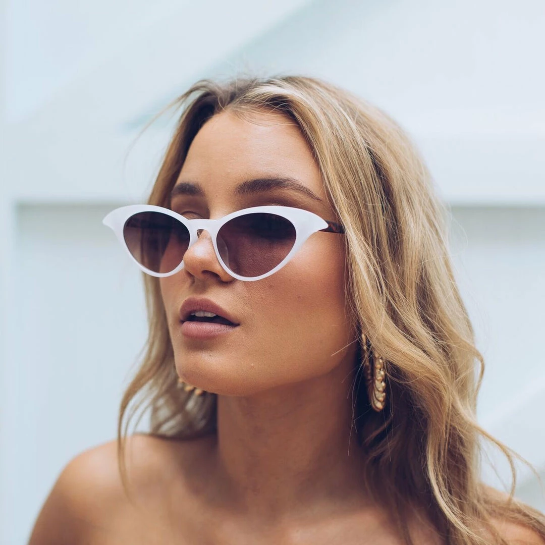El Roy Eyewear Chiswick | White 6 El Roy Eyewear Chiswick | White