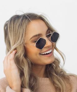 El Roy Eyewear Nora | Black Summer Edit