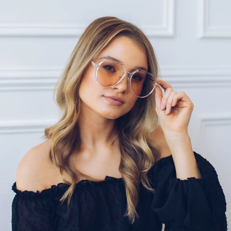 El Roy Eyewear Prague | Clear Summer Edit 5 El Roy Eyewear Prague | Clear Summer Edit